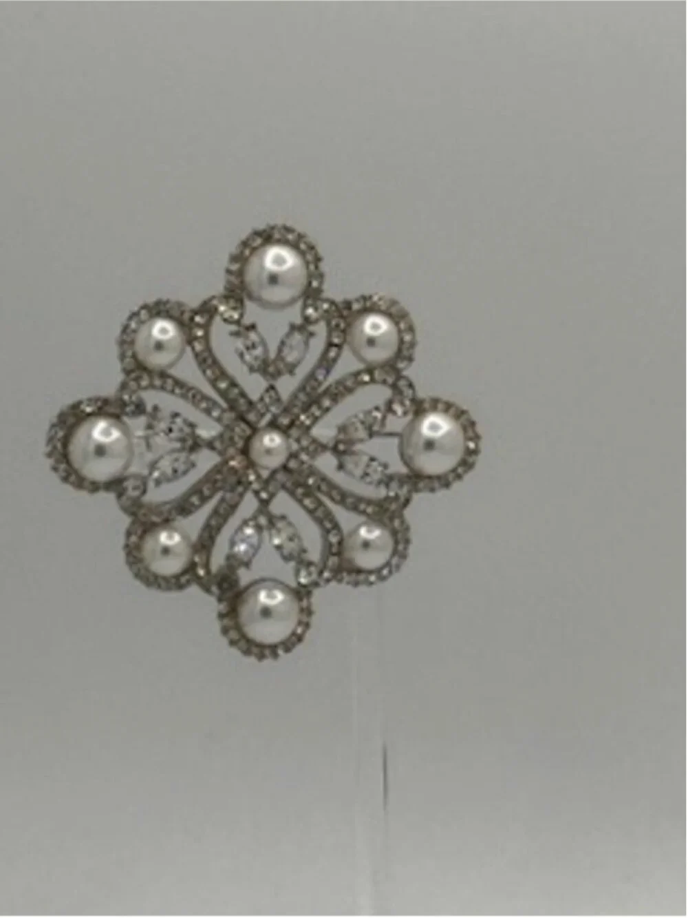 ✨ Stunning Bridal Shop DiStefano (Canada) Rhinestone & Pearl Brooch Vintage ✨